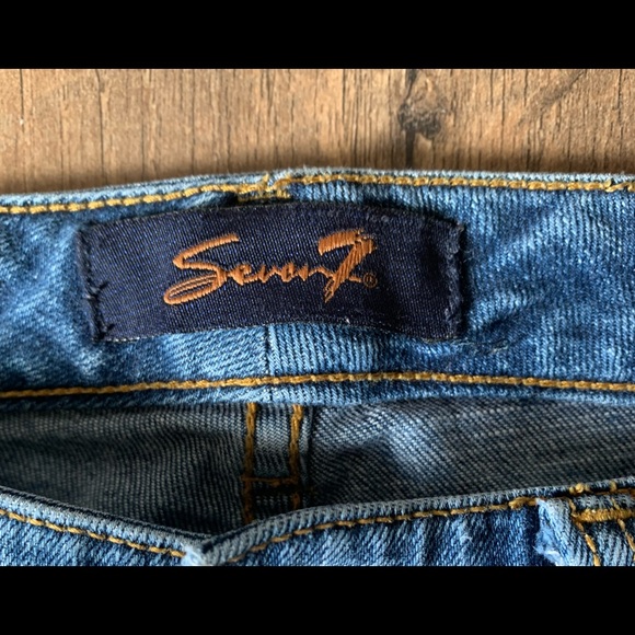 7 For All Mankind Sz 4 Distressed Flare Jeans - Picture 4 of 10